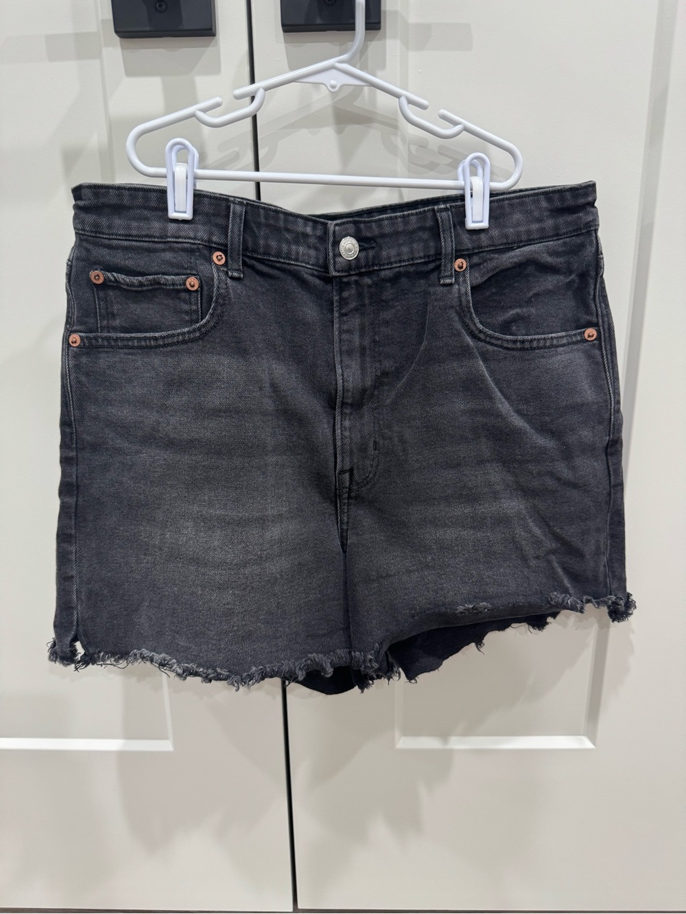 American Eagle Black Frayed Hem Denim Shorts